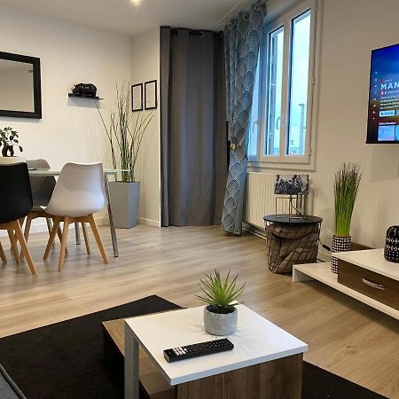 Appartement Cholet Les Halles Cote Jardin المظهر الخارجي الصورة