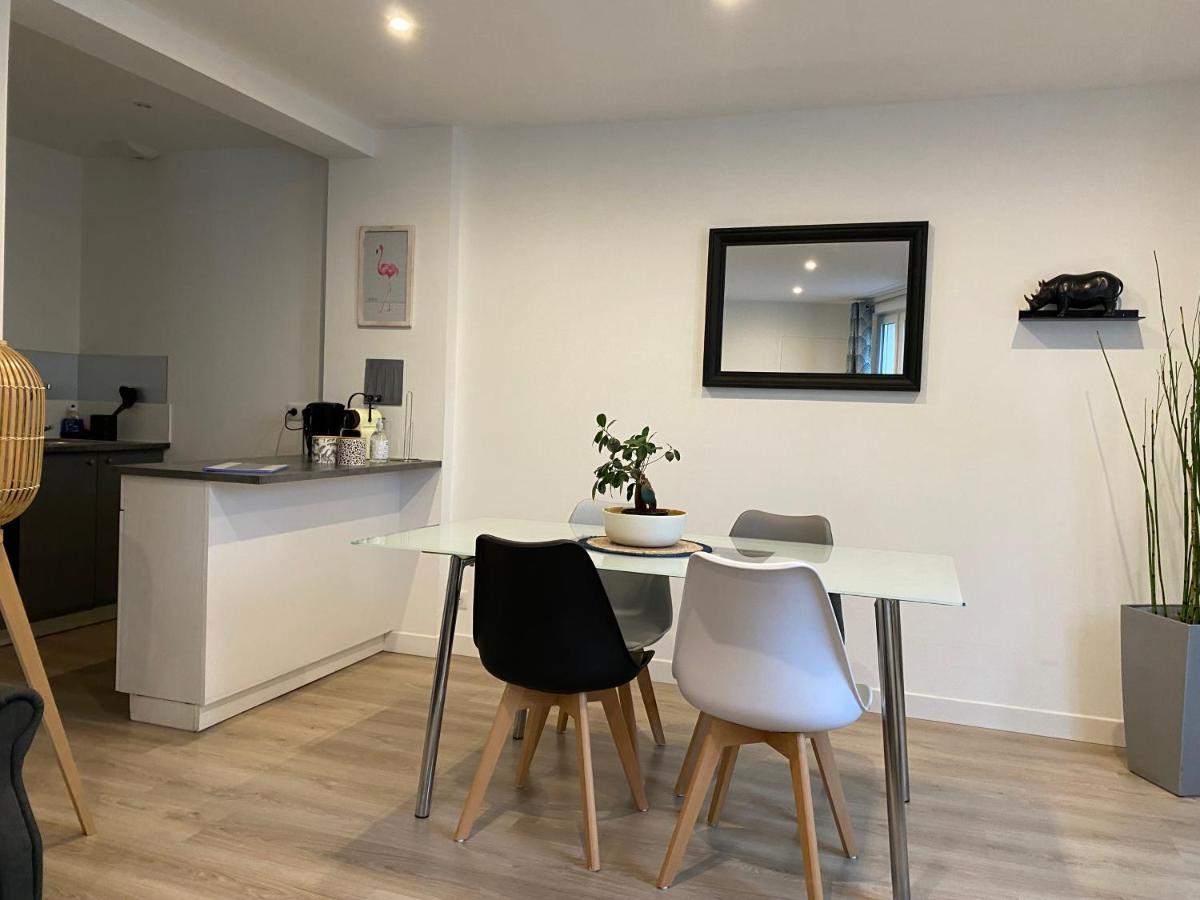 Appartement Cholet Les Halles Cote Jardin المظهر الخارجي الصورة